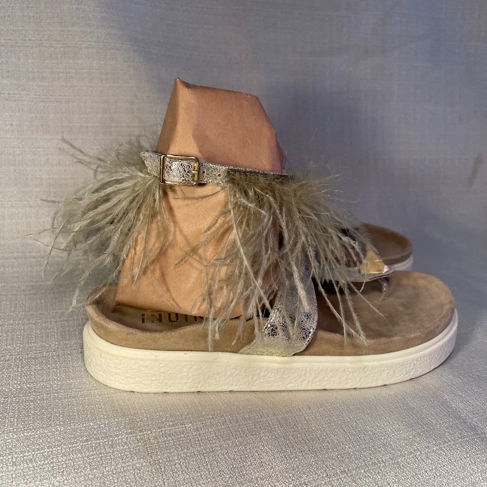 Inuikii Silver And Tan Feathered Sandals